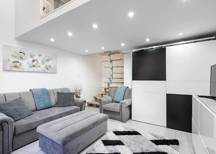 Joyous Era * 布达佩斯